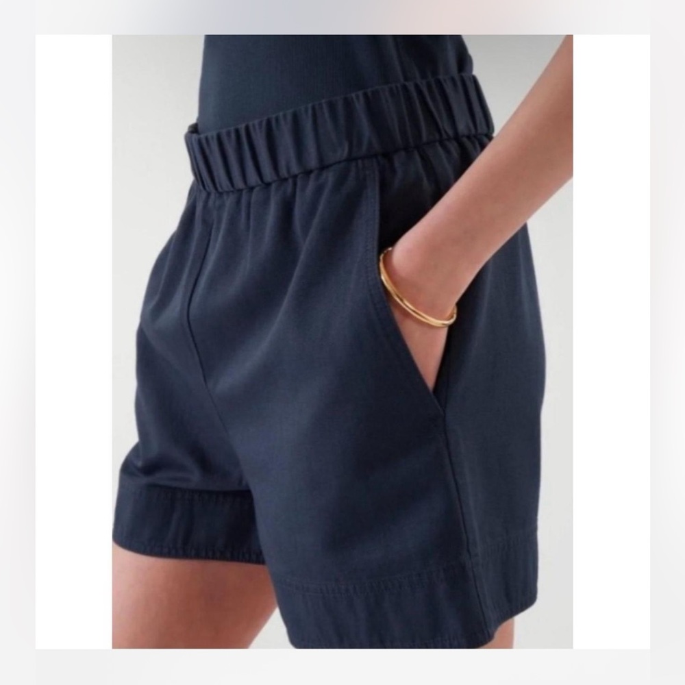 COS 100% Cotton Elastic Pull On Shorts Navy Blue Size 42 Women’s Large